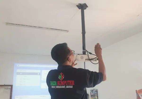 Maintenance proyektor